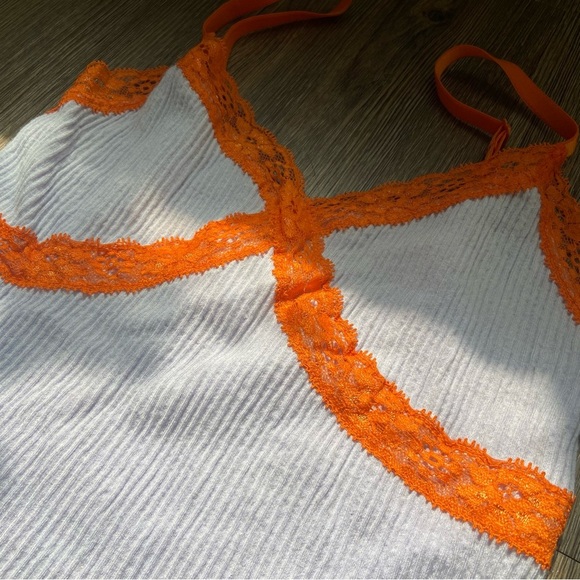 NWOT BDG Urban Outfitters Lilac Lavender Cami with Vibrant Orange Lace - Picture 2 of 9